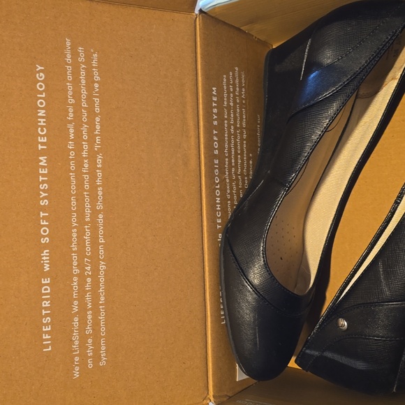Life Stride, Black Wedge, Size 9.5 - Picture 7 of 7